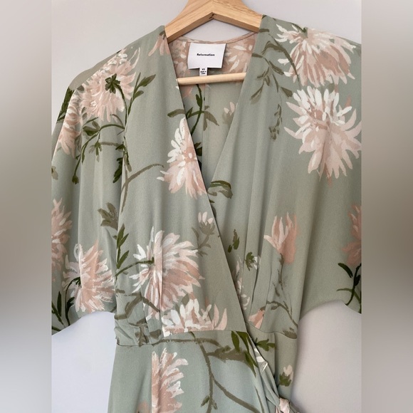NEW Reformation Winslow Wrap Dress Pergola Floral Green | size XS - Picture 12 of 14